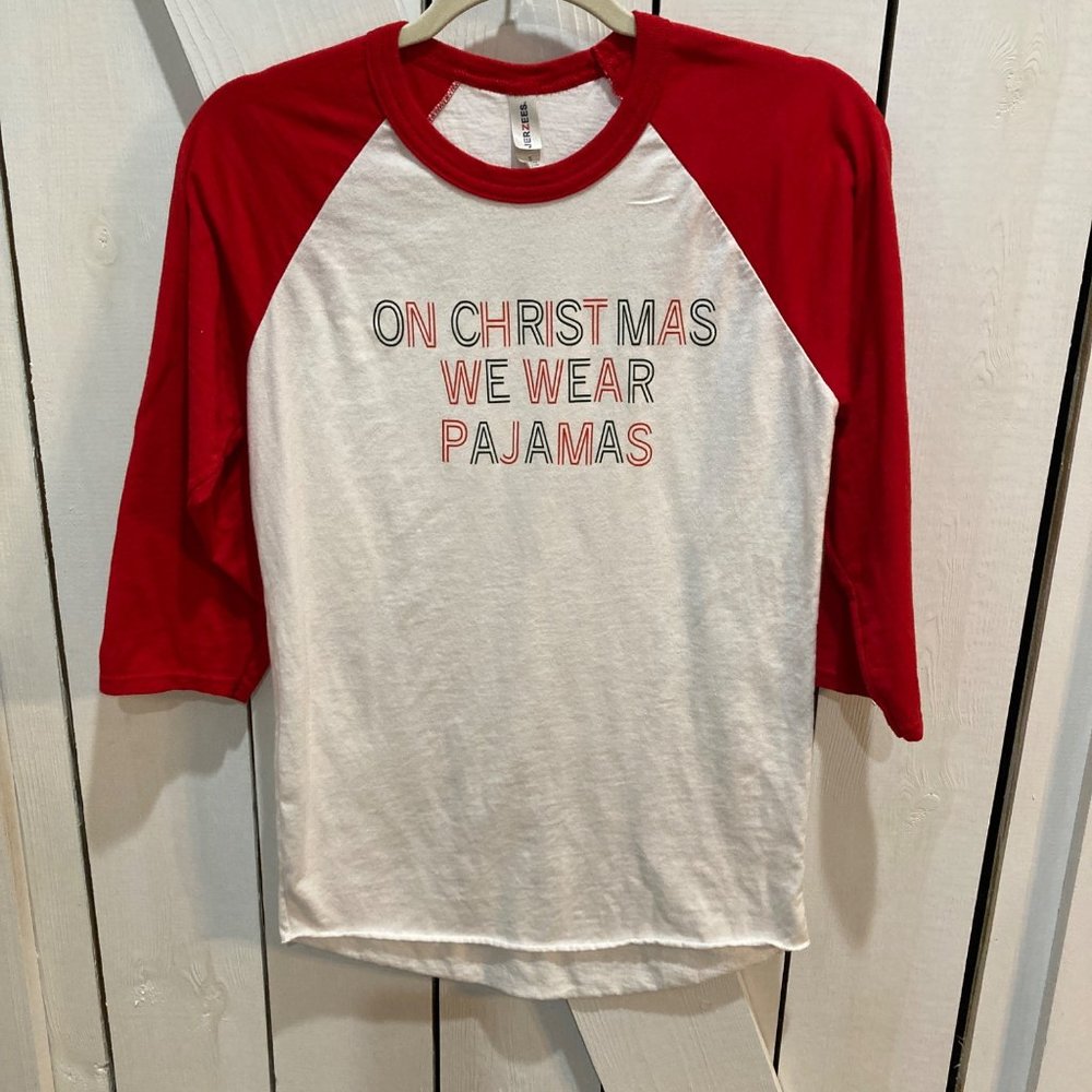 Christmas pajama henley top red white green Small